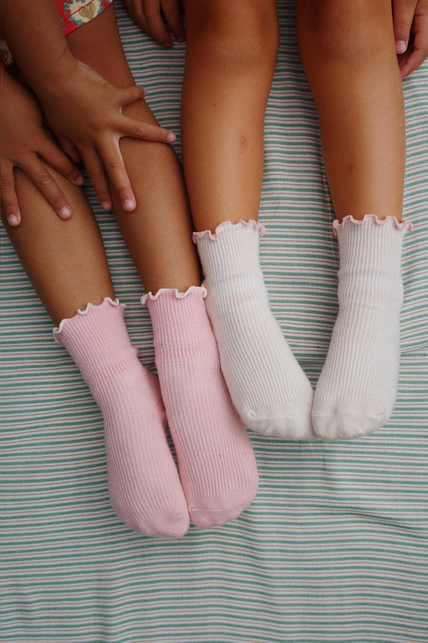 Konges Slojd - Socken - Rippe mit Fransen - Rose Off White (2er Set)