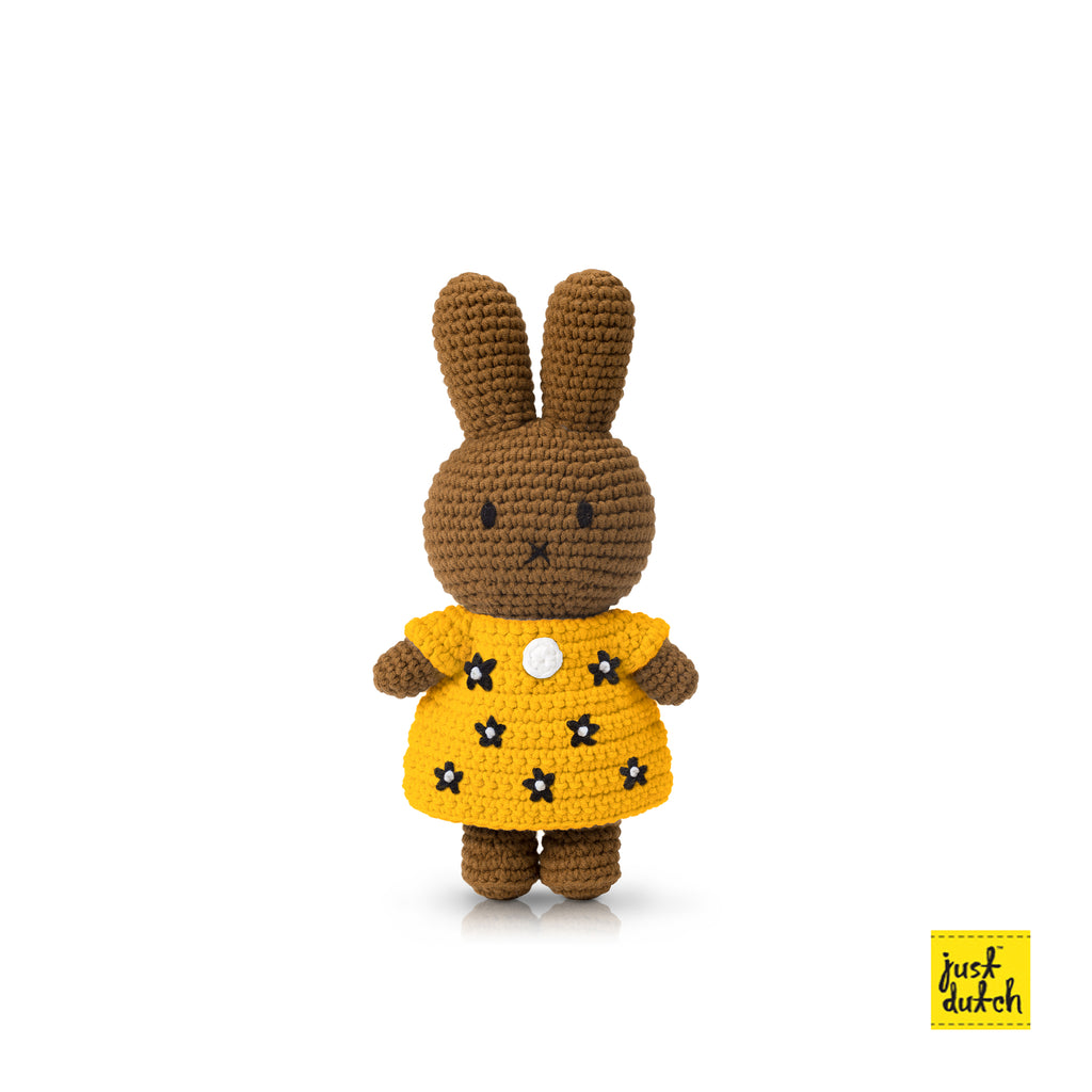 Just Dutch - Melanie handmade and her bee dress with flowers, Nijntje, Just Dutch, Keekabuu